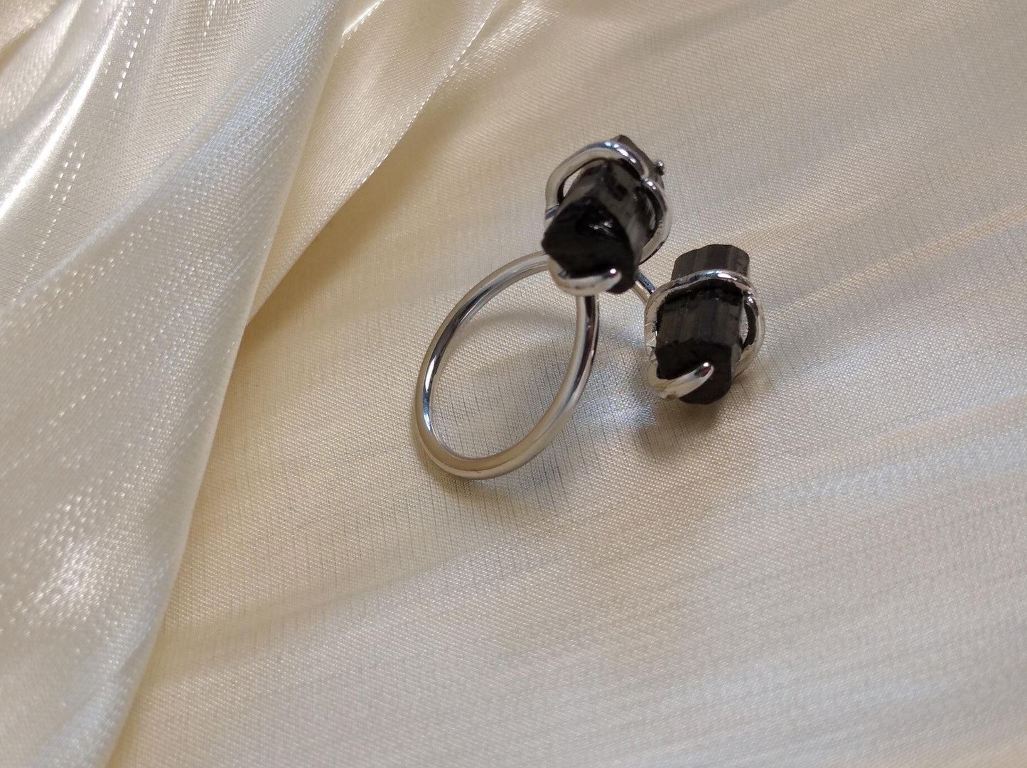 Raw black tourmaline adjustable finger ring in silver or gold, gemstone, healing protection, mascot, fashion, wedding,elegant,gift for women