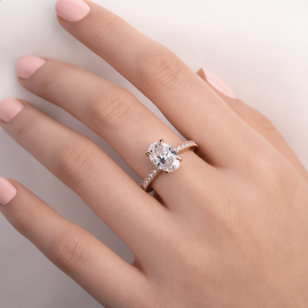 Oval Cut 2CT Moissanite in 18K Gold Ring | SEÓRA