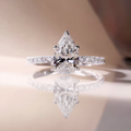 Pear Cut 2CT Moissanite 18K Gold Ring | SEÓRA