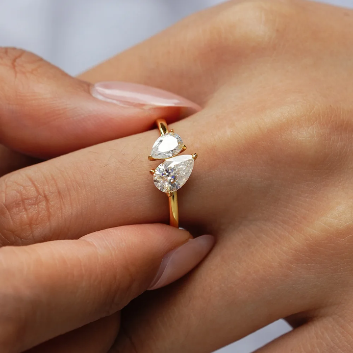 SEÓRA | Dual Form Ring, CZ Brass Band