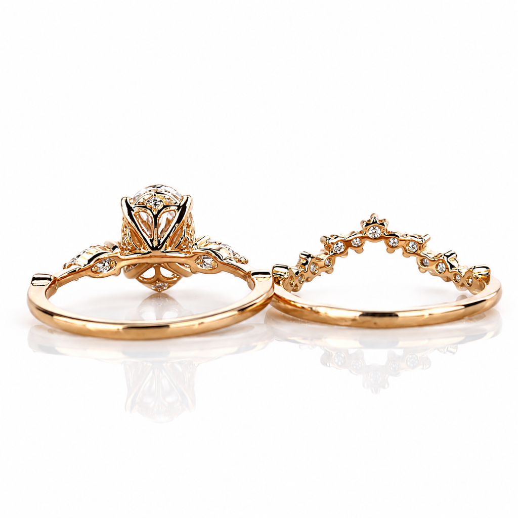 Oval Cut 2CT Moissanite in 18K Gold Bridal Ring Set | SEÓRA