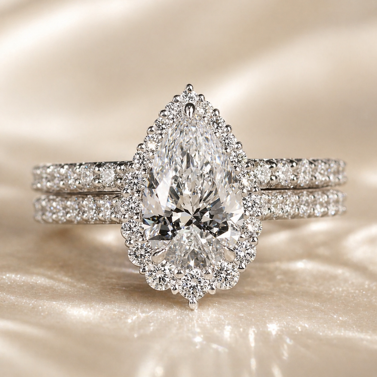 Pear Cut Halo Ring Set | SEÓRA