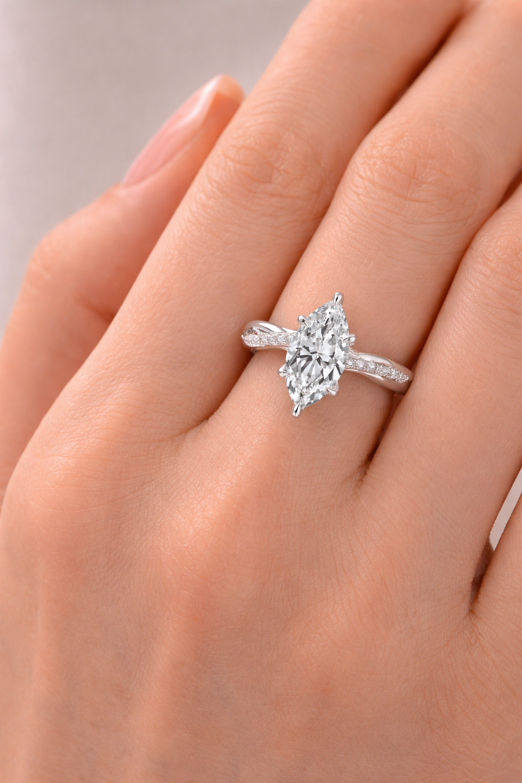 Marquise 2CT Moissanite in 18K Gold Ring | SEÓRA