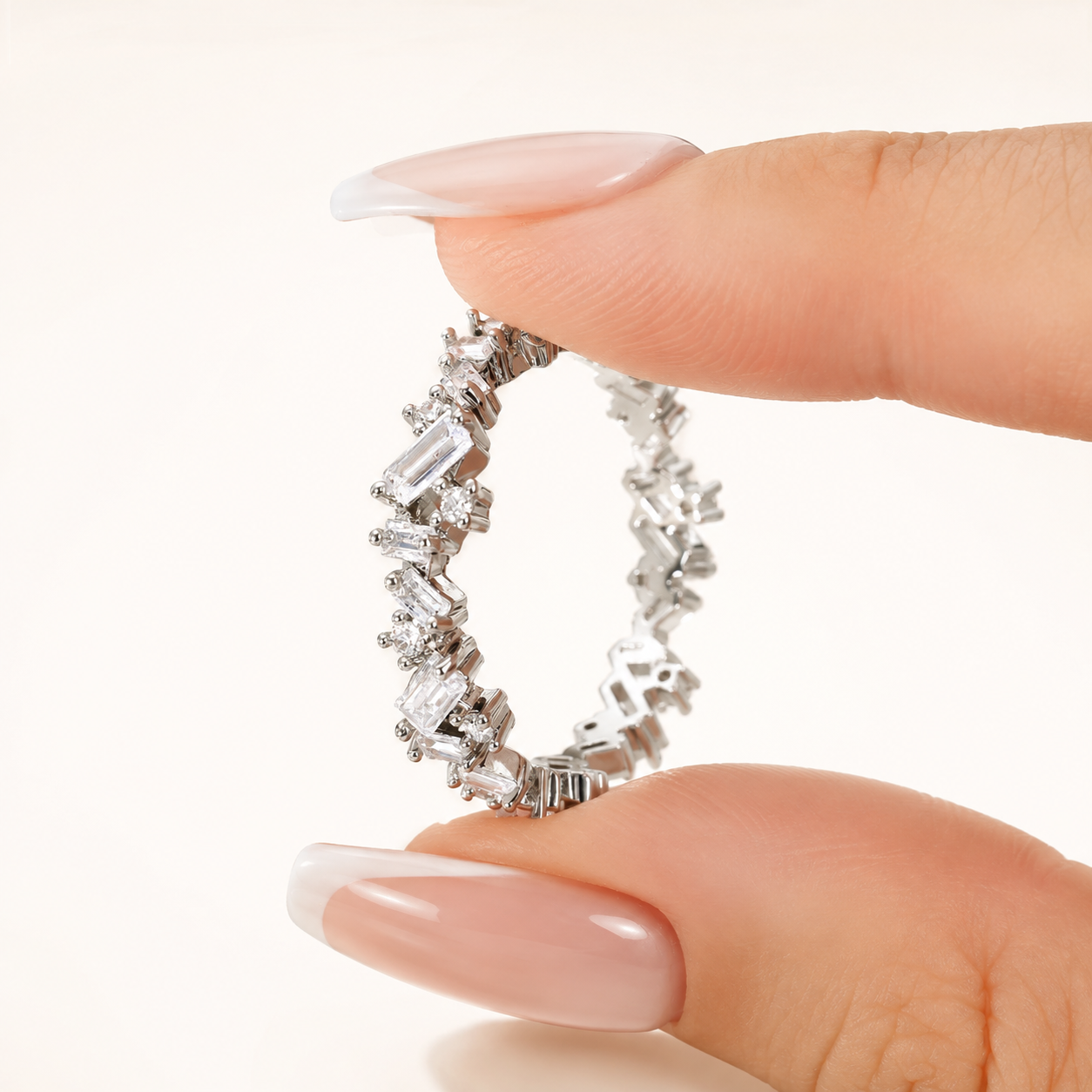 Alternating Baguette & Round Moissanite Eternity Ring | 925 Sterling Silver Wedding Band | SEÓRA