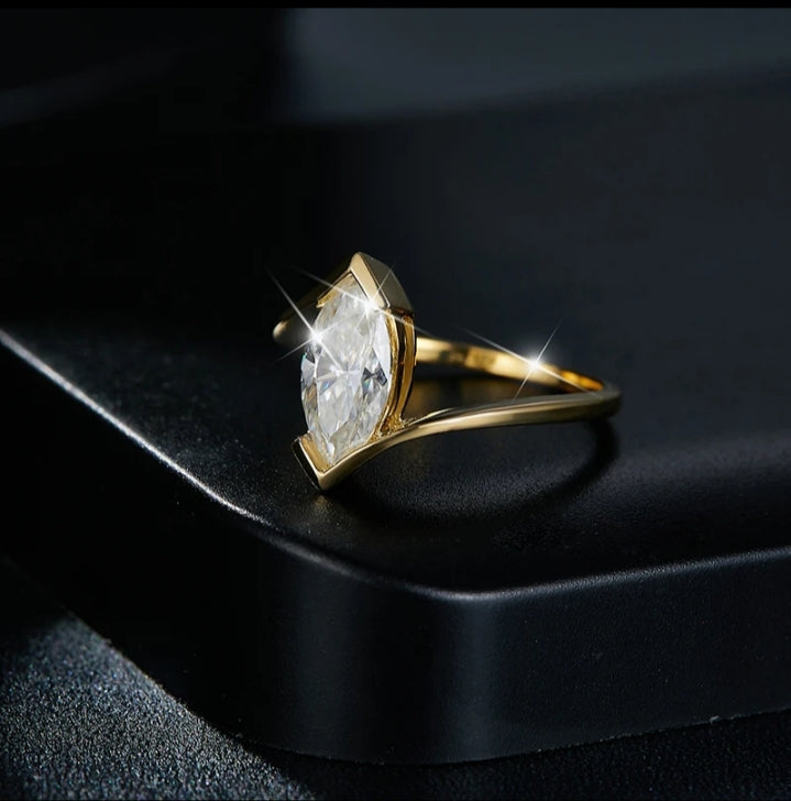 Marquis Cut 1CT Moissanite in Sterling Silver Ring | SEÓRA